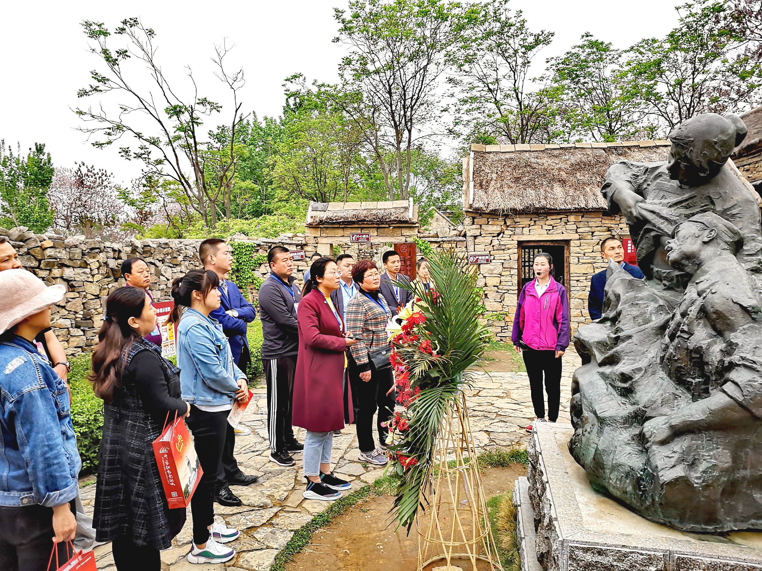 山东省沂南县马牧池乡常山庄村,到这里的国家4a级景区—红嫂家乡