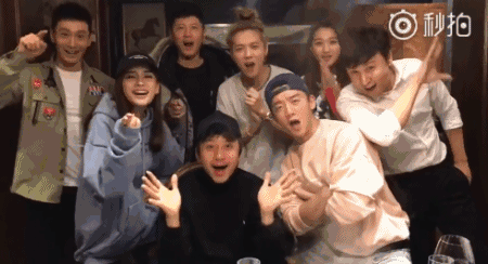 baby晓明私下同框欢乐多,就喜欢这种暗戳戳秀恩爱的