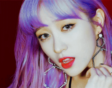 而且韩国本土审美并不追求古典美(他们更追求精致化),对头发颜色可能