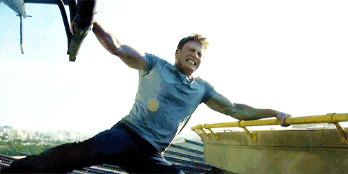 304万人欢呼,落泪,起立鼓掌,他们到底在复联里,看到了