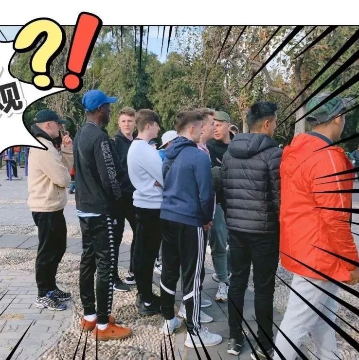 围观的美国人看得目瞪口呆!