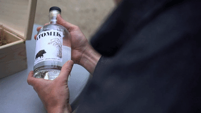 科学家用核污染禁区小麦酿出伏特加,喝了会变异么?