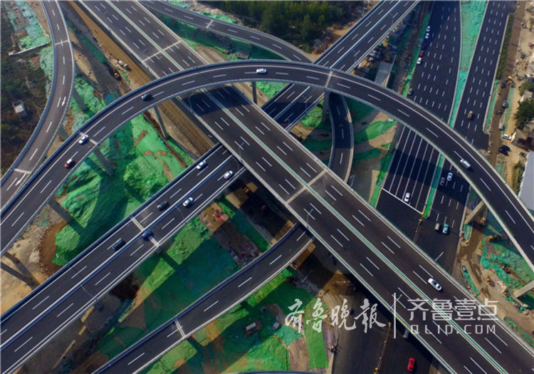 济南最高立交通车,连二环西与绕城高速