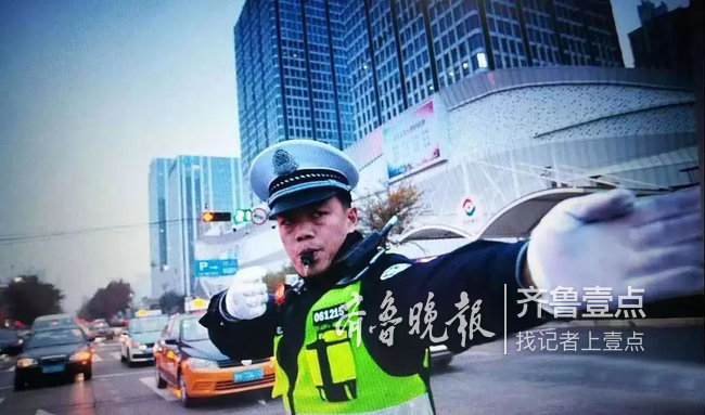 济宁交警史小刚"创城"路上的"哨子哥"