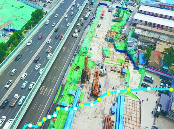 建设中的地铁2号线历黄路与历山北路区间 记者王鑫航拍