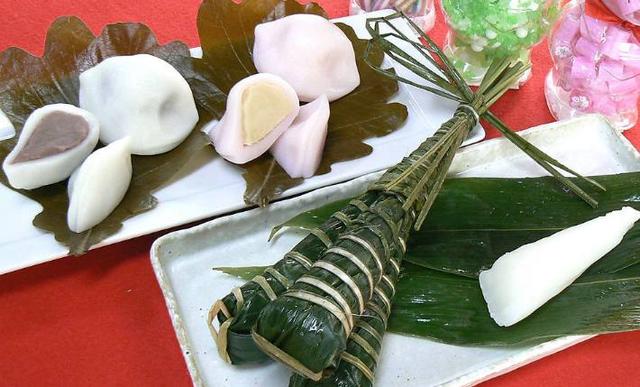 朝鲜有端午吃粽子的习俗,粽子外形是扁圆的,被称为"车轮粽".