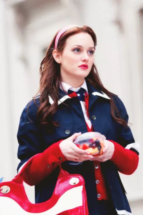 10年前的绯闻女孩穿搭能打到现在