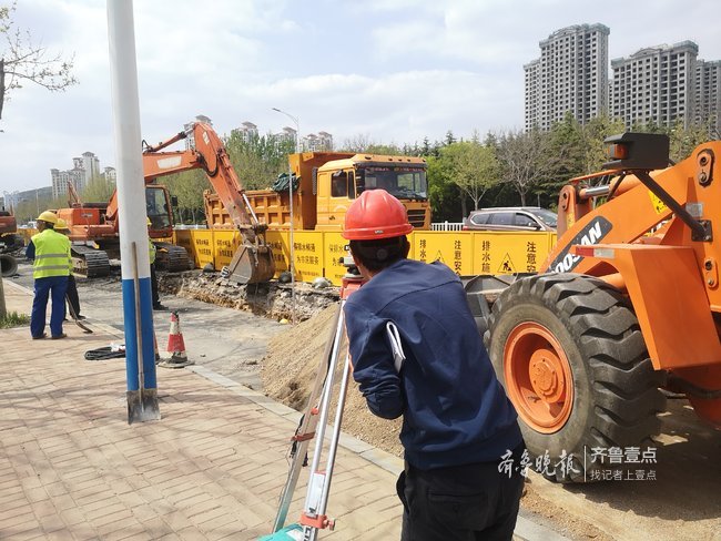 节日无休!烟台城管排水人坚守岗位诠释劳动节