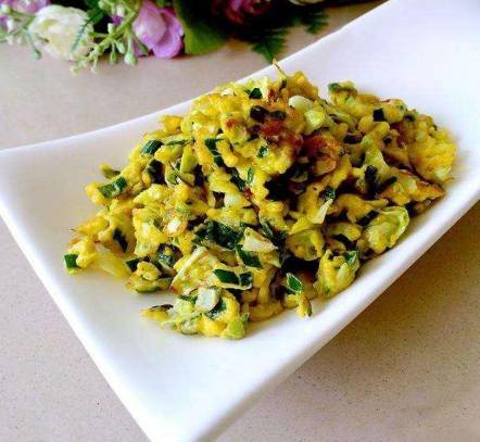 用这个菜炒鸡蛋,比番茄炒蛋好吃一百倍!