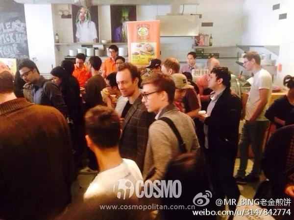 OMG,吴亦凡摊的煎饼,可比刘诗诗差太多了!