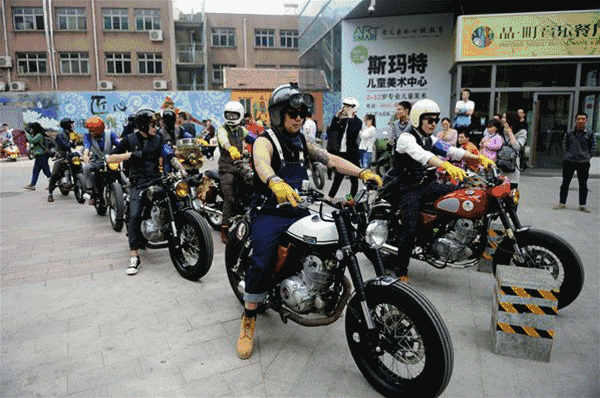 济南这场复古范儿的机车派对,酷得很有腔调!