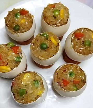 其实这样的小吃制作也是非常简单的,喜欢的朋友可以在家动手做起来.