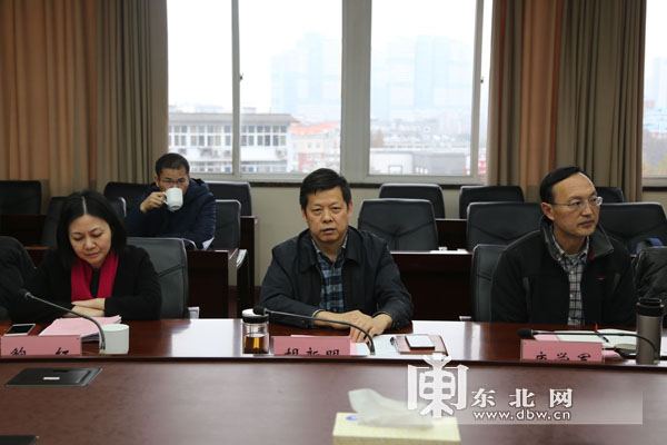 绥化"五谷杂粮"下江南:海伦团队与湖北粮油企业座谈交流