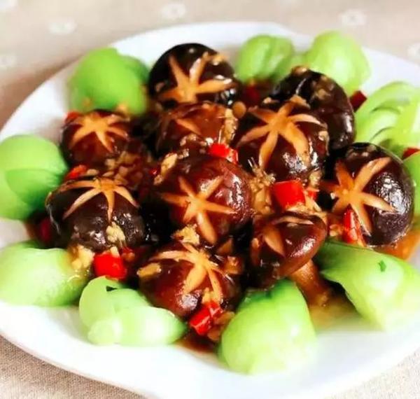 【美食制作】周末待客18道美味的家宴菜,做法简单,自己做比去饭店都上