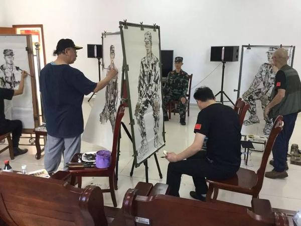 【艺界动态】深圳画家受邀海南三沙某军营文化交流写生活动