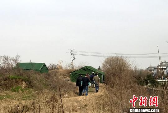 图为扬州桑树脚地块考古工地现场。 崔佳明 摄 图为扬州桑树脚地块考古工地现场。 崔佳明 摄