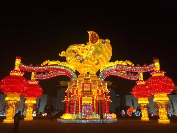 美爆啦!2分钟带您夜游孙子文化园花灯庙会