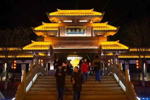 美爆啦!2分钟带您夜游孙子文化园花灯庙会