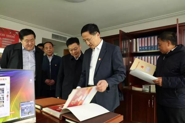 惠新安书记到在京流动党员党委调研指导