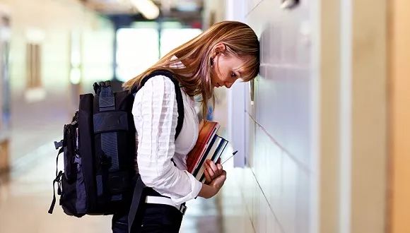 卷入美国最大招生舞弊案的名人子女被退学,但