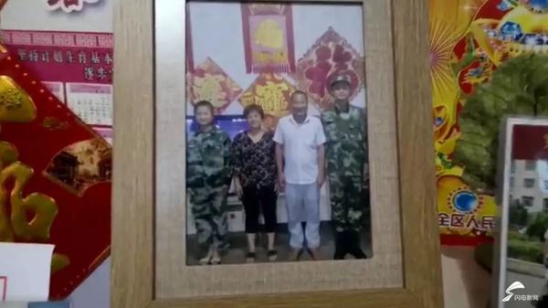 今天,挥泪送烈士们最后一程