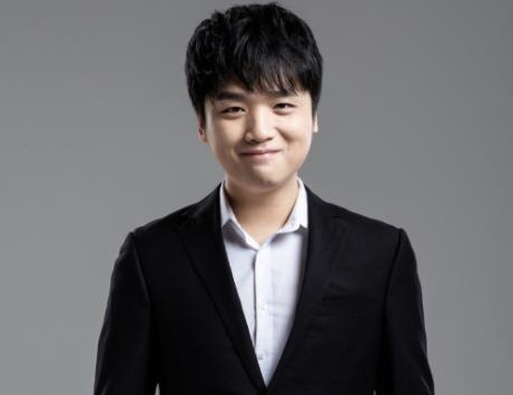 jdg老板怒喷we教练微笑:你凭什么这么说我们的队员