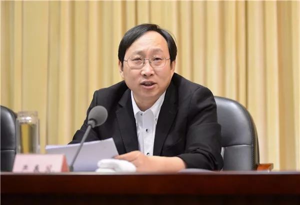 "严书记"当庭认罪!