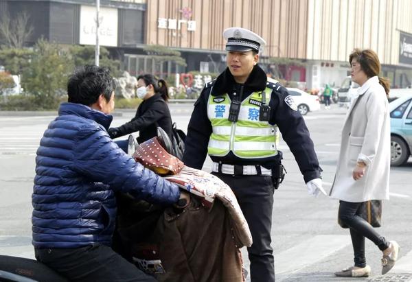 槐荫交警大队二中队中队长张春光告诉记者,坚持"路口资源精耕细作