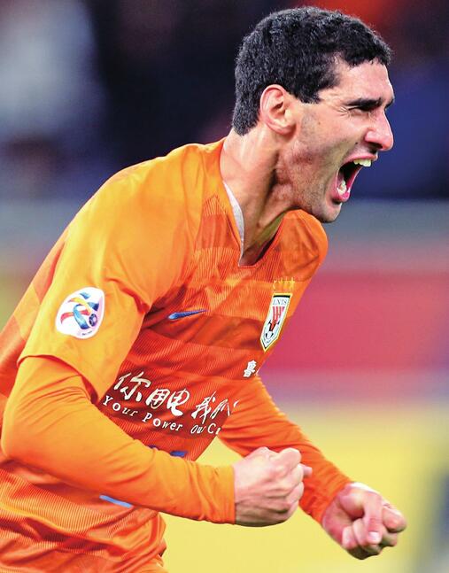 费莱尼绝杀庆南fc后怒吼 新时报记者孙苌青 摄