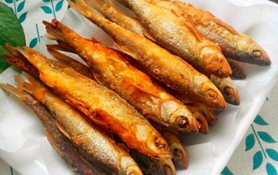 酥炸小鱼这么做,端上桌就是美味下酒菜!筷子停不下