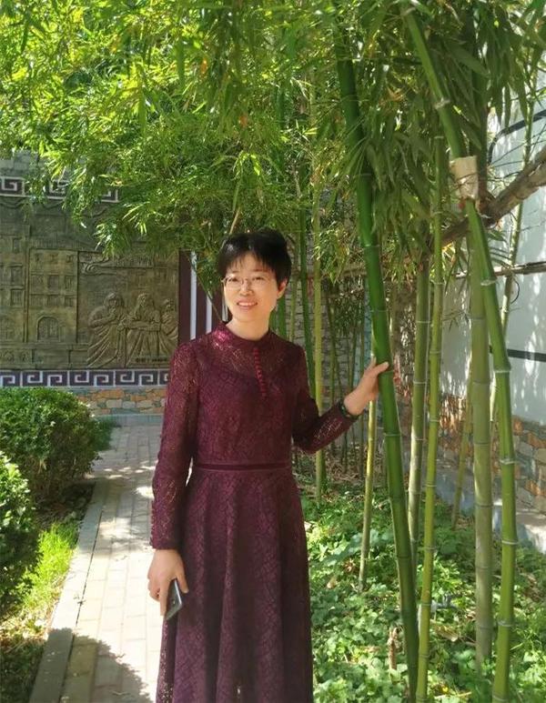 每日一师 ∣ 教育中心 郭爱华