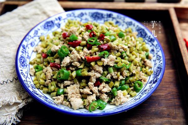 【泡豇豆炒肉末】