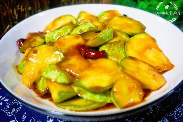 西葫芦新吃法,别再炒鸡蛋了,简单一炒端上桌,开胃又下饭