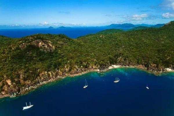 等一个人,陪我走遍全世界最美的98座海岛