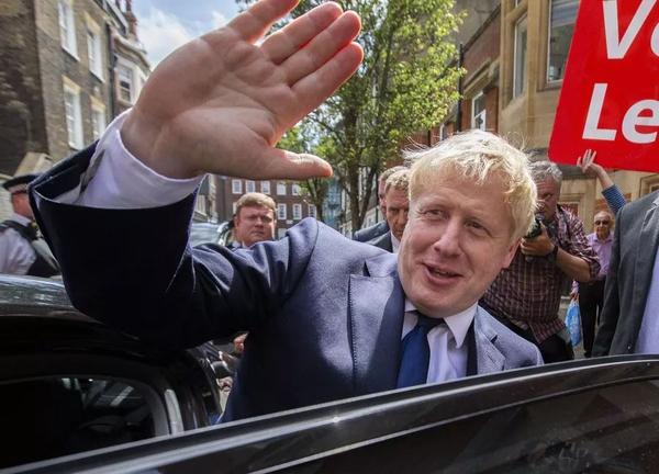 鲍里斯·约翰逊:当年《泰晤士报》记者,如今英国首相