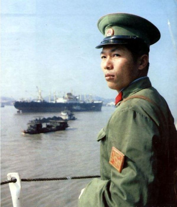 70年代解放军老照片图片