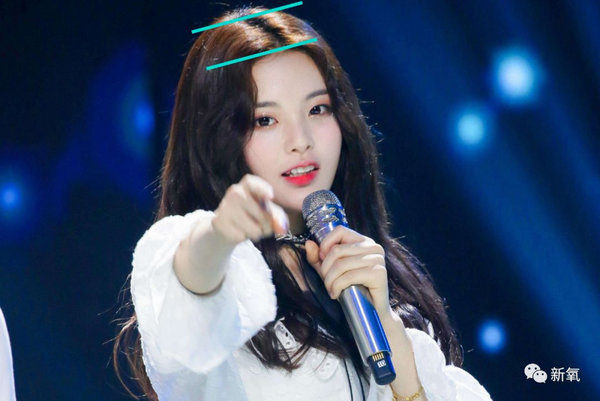 后脑勺也够圆润.