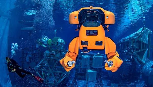 兼具水下超远航行和复杂作业的能力,这台"水下变形金刚"展现了机器人