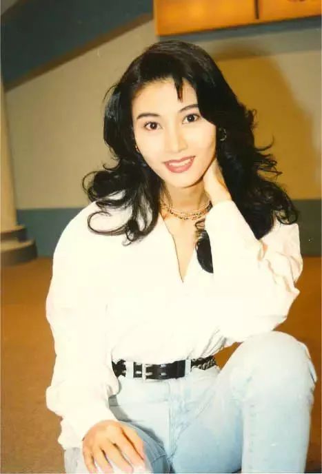 80年代的"港风"到底哪里好看了?居然频频火上热搜!