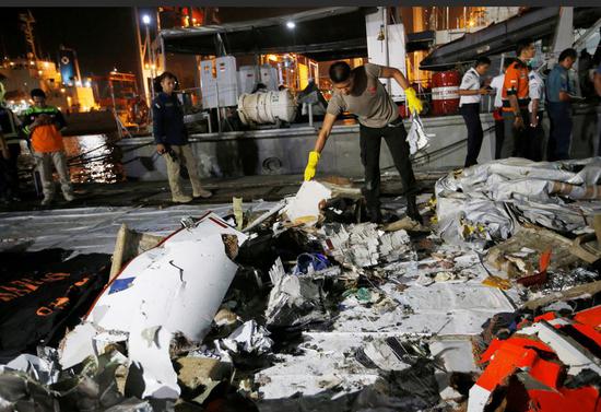 狮航189人空难调查报告:波音设计缺陷是关键