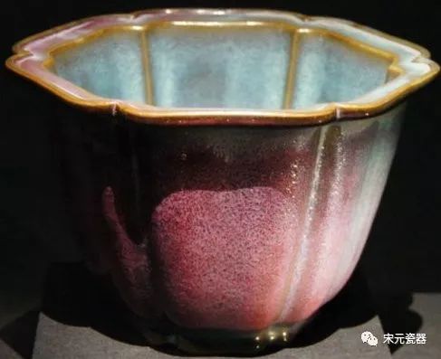 一真一假说瓷器(184-仿官钧窑花盆)