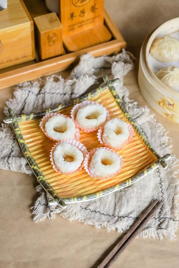 手工白糖糕     白糖糕是只属于南昌的古早味糕点,同时也被誉为"