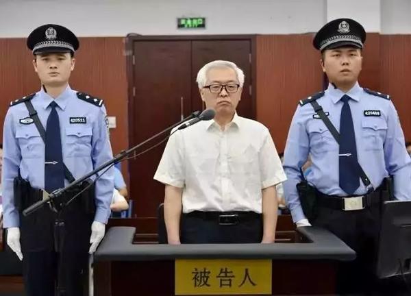 吴天君于2011年任河南省委常委,郑州代市长,同年底任河南省委