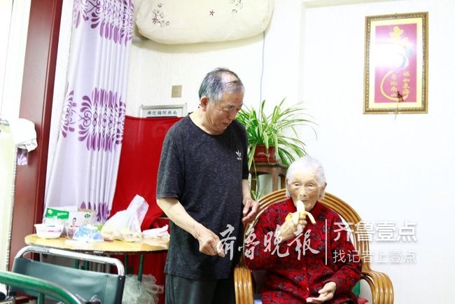 公益记者 邵帅  摄于济南济南的李晓女士怀孕六个月了,这也是她第一次