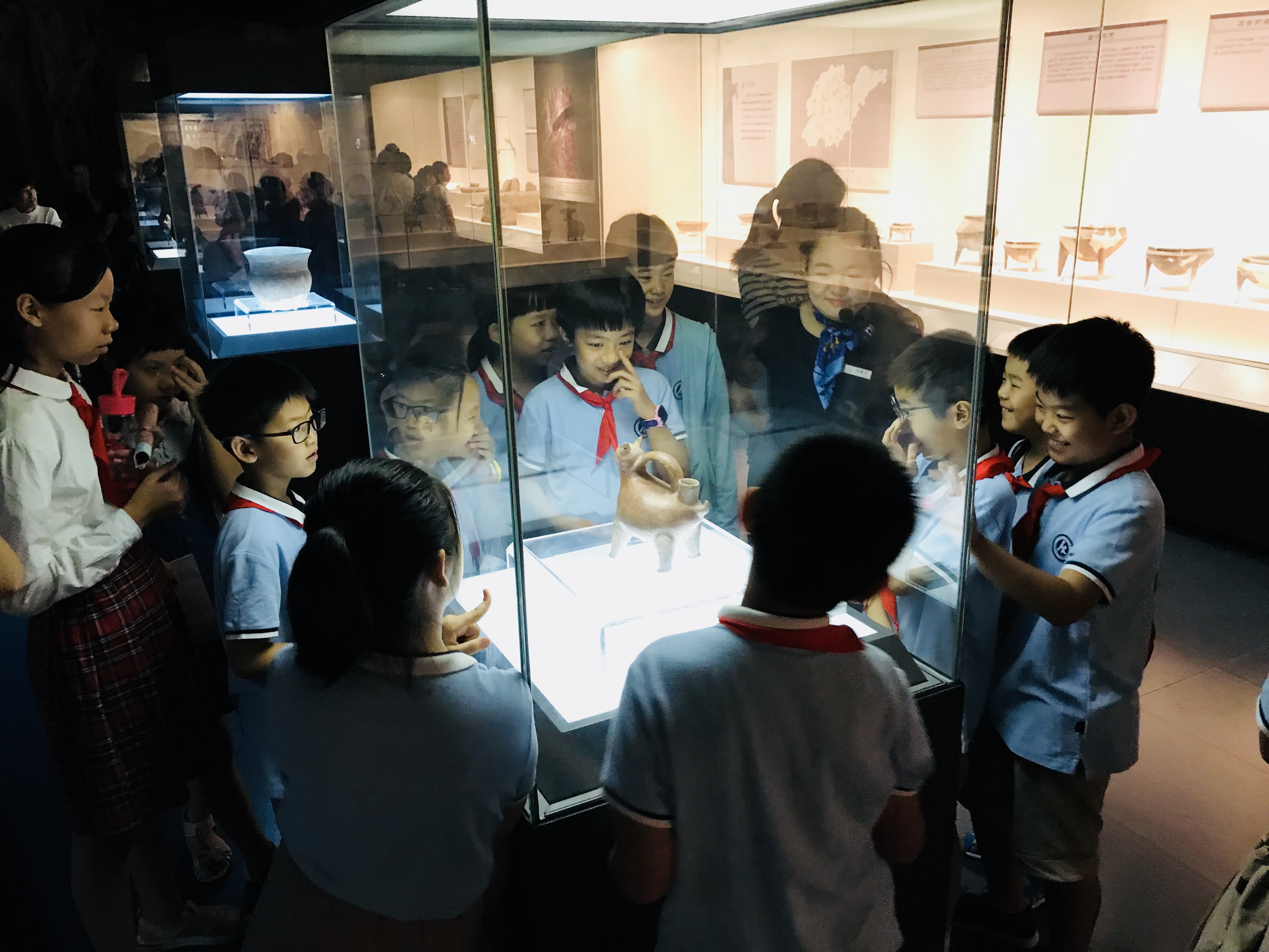 走进省博,感受历史魅力--山师附小雏鹰小队活动