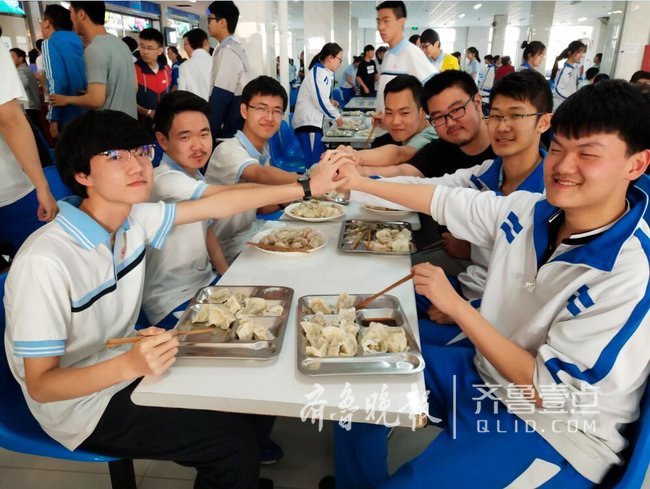 烟台二中十六年状元饺,特色高考餐送祝福