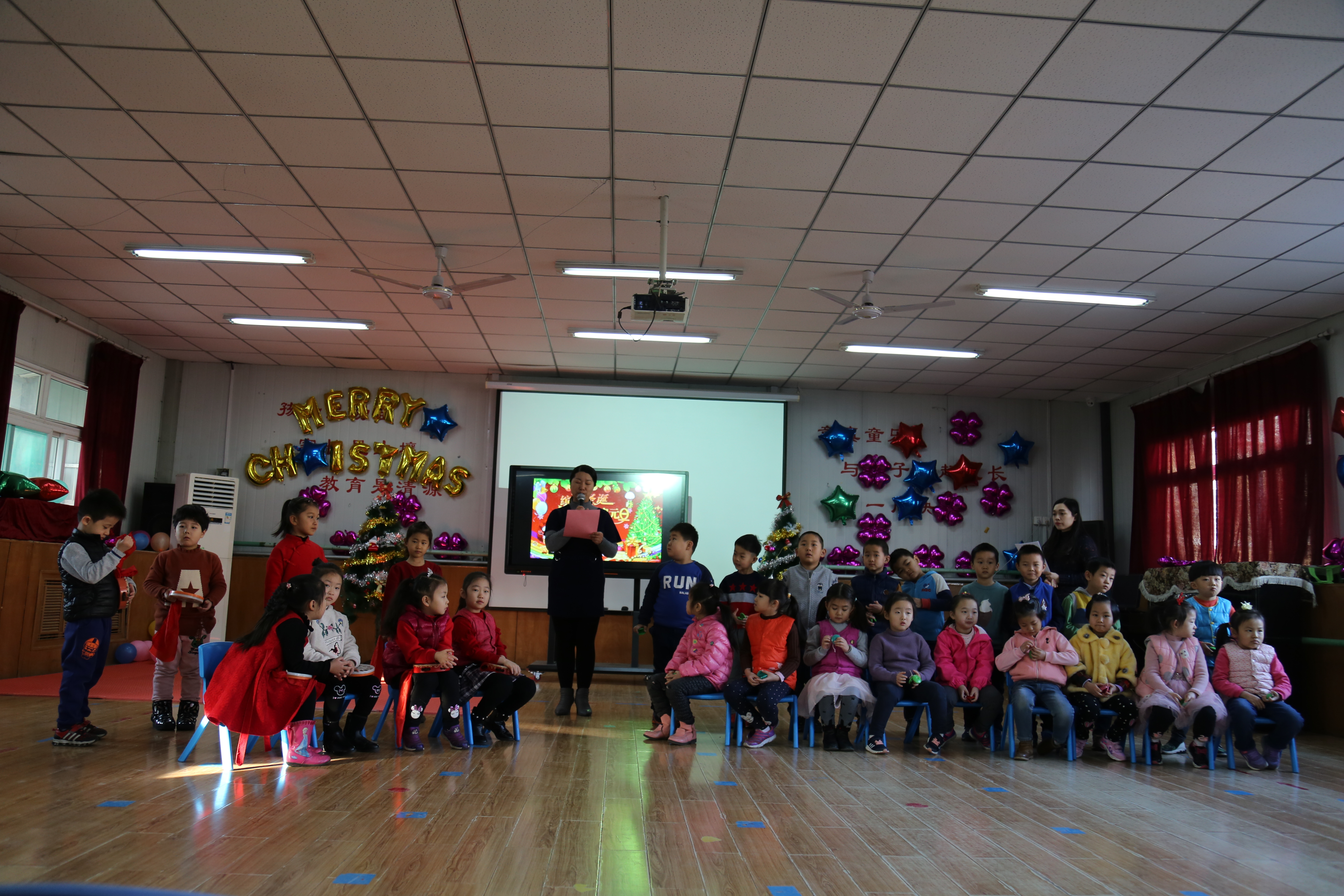 欢度节日!济南市制锦市幼儿园开展迎新年主题