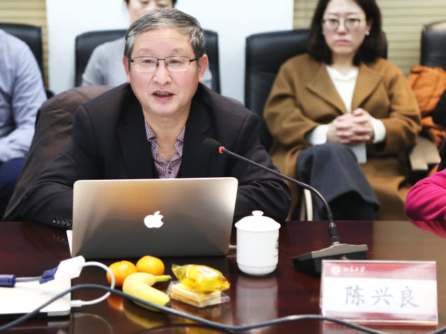 13岁少年弑母，降低刑事责任年龄能解决所有问题吗？