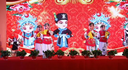 鑫教育·新征程-鑫苑集团春季校园答谢会隆重