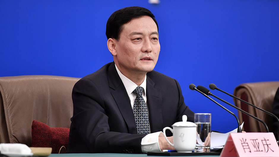 对于央企,民企合作问题,国务院国资委主任肖亚庆表示,二者都在市场